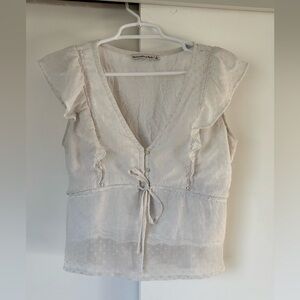 Abercrombie & Fitch white top